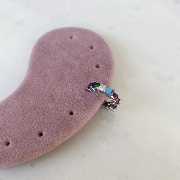Melinda Earcuff